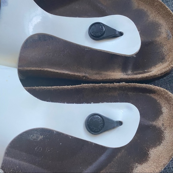 BIRKENSTOCK GIZEH WHITE THONG SANDALS - Picture 5 of 12